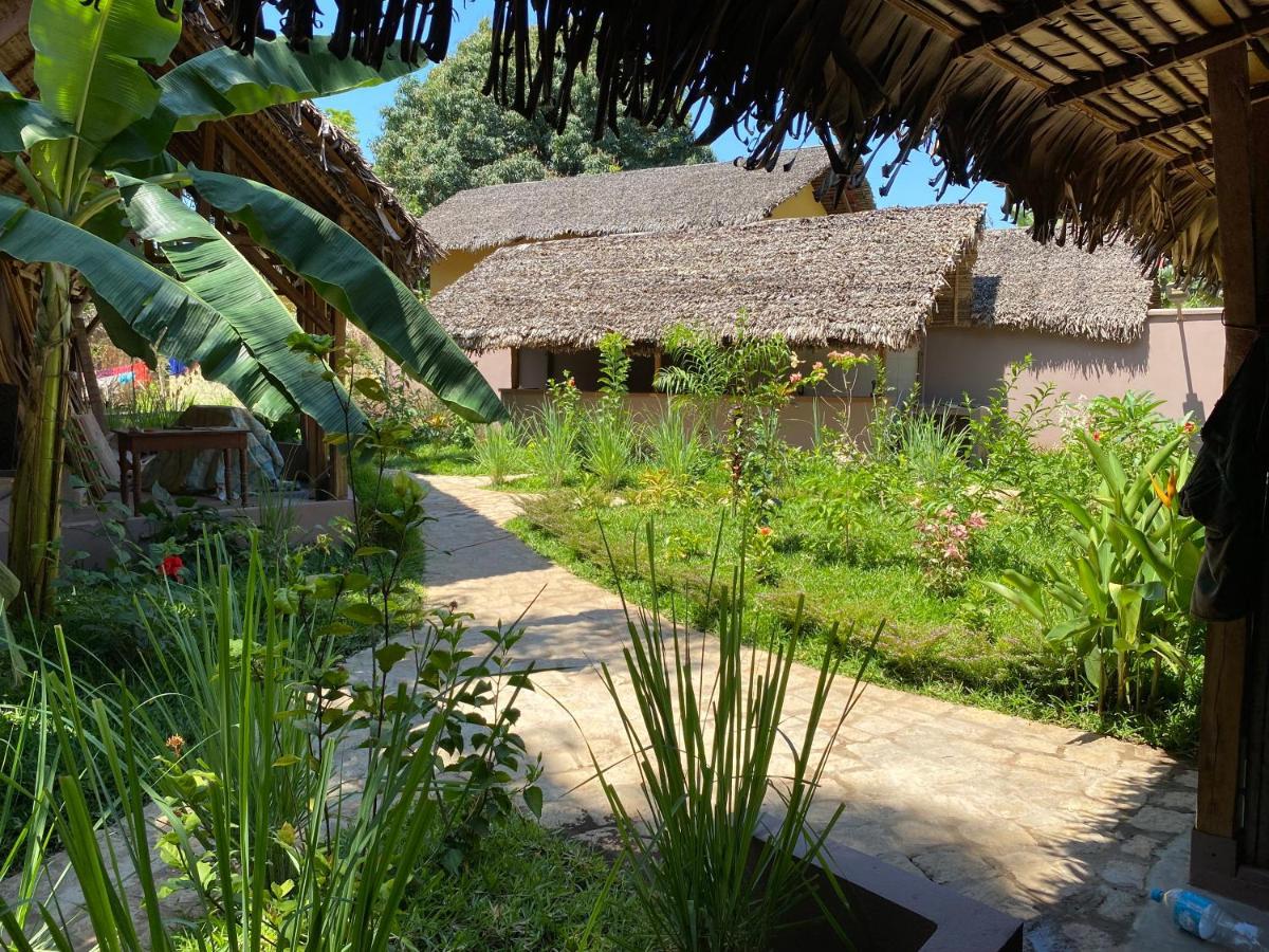 Hotel La Perle Rare De Nosy Be Ambatoloaka  Exterior foto