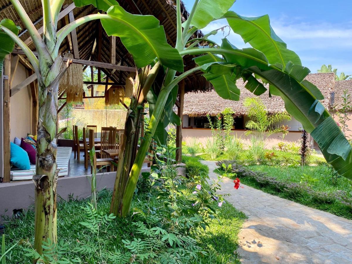 Hotel La Perle Rare De Nosy Be Ambatoloaka  Exterior foto