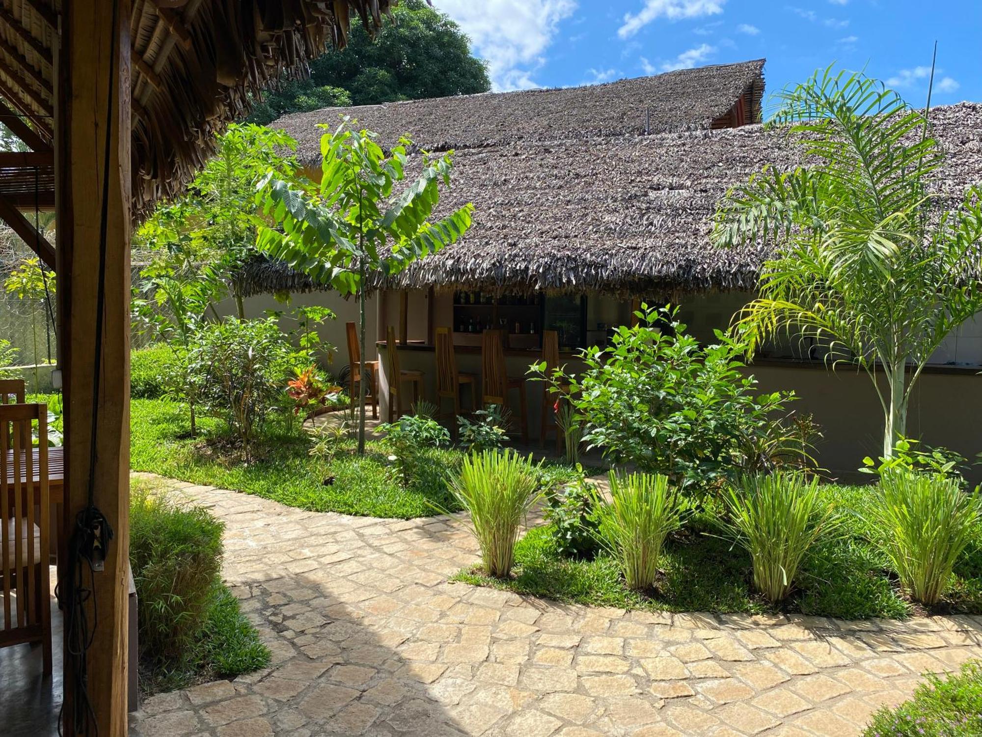 Hotel La Perle Rare De Nosy Be Ambatoloaka  Exterior foto