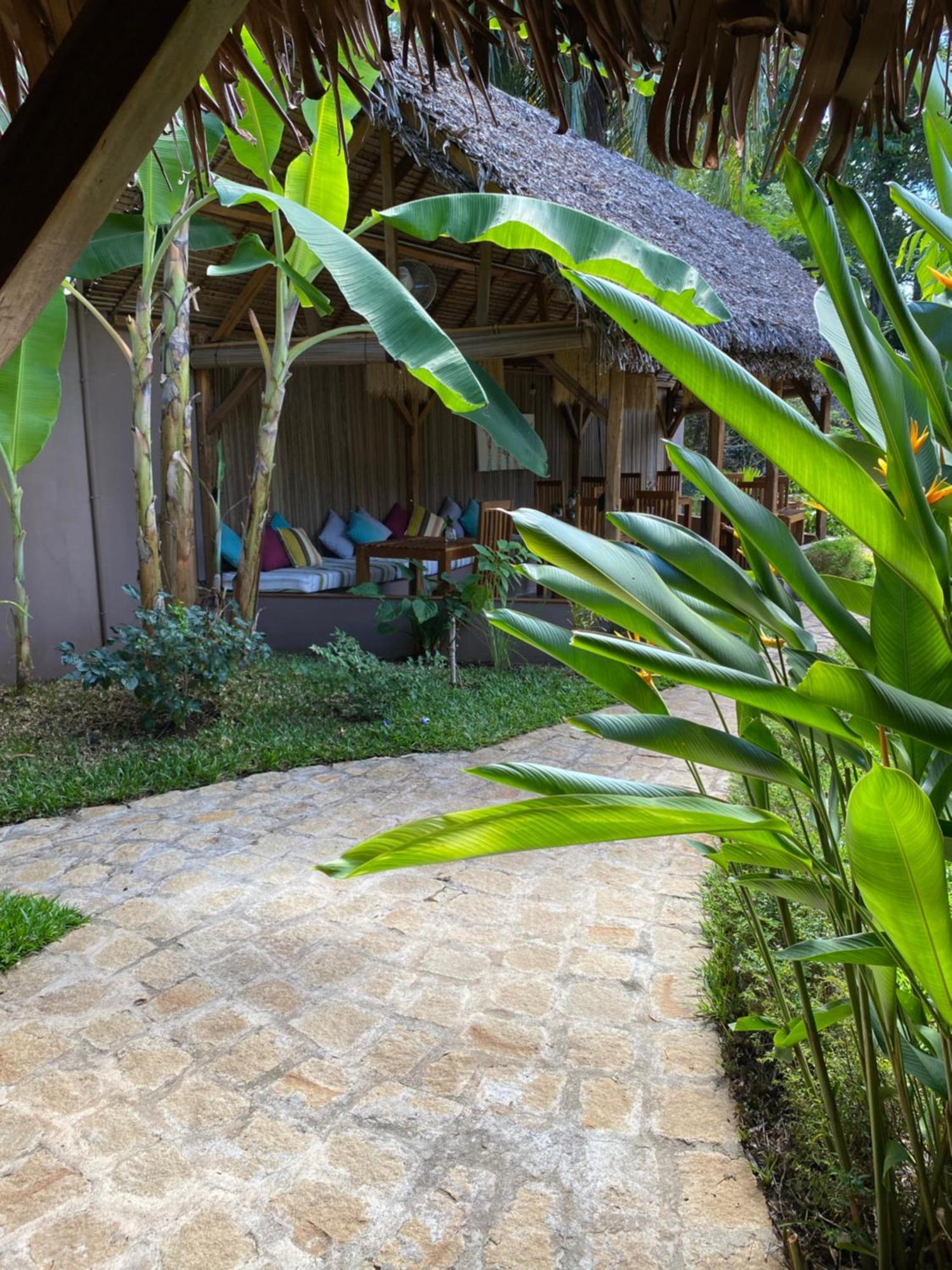 Hotel La Perle Rare De Nosy Be Ambatoloaka  Exterior foto